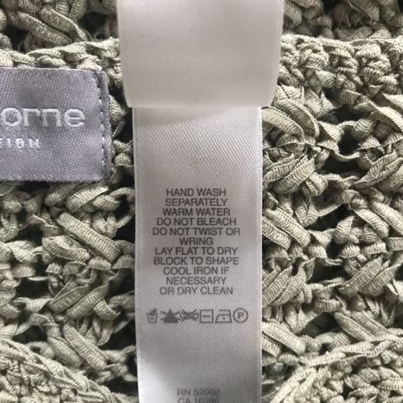 Lovely Liz Claiborne Sweater - Olive Green - Size Medium - Picture 10 of 11